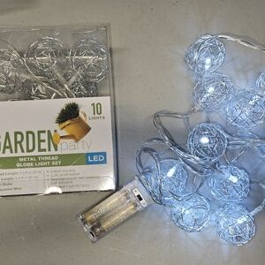 BOGO Free: 2 sets of led garden lights
